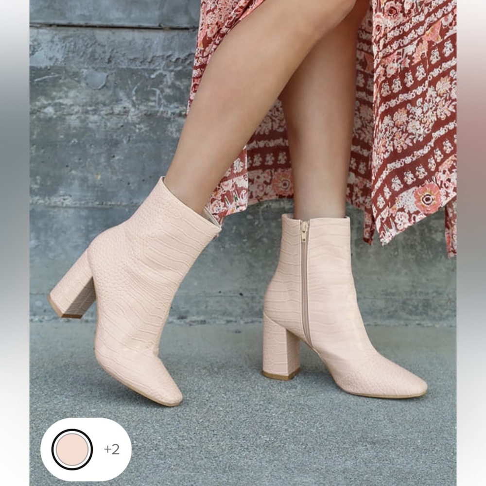 Lulus pink booties